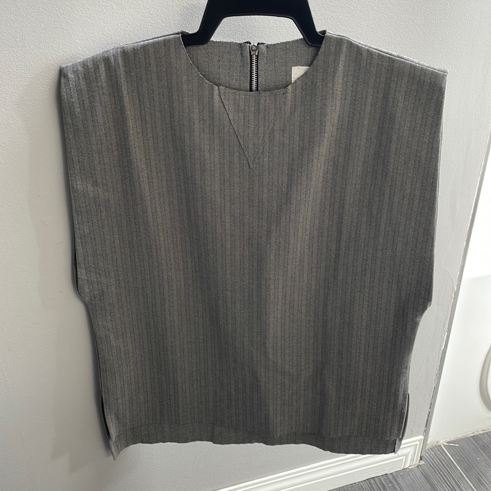 Nu New York Oversized Sleeveless Top (Grey, ONE SIZE, Striped Herringbone)